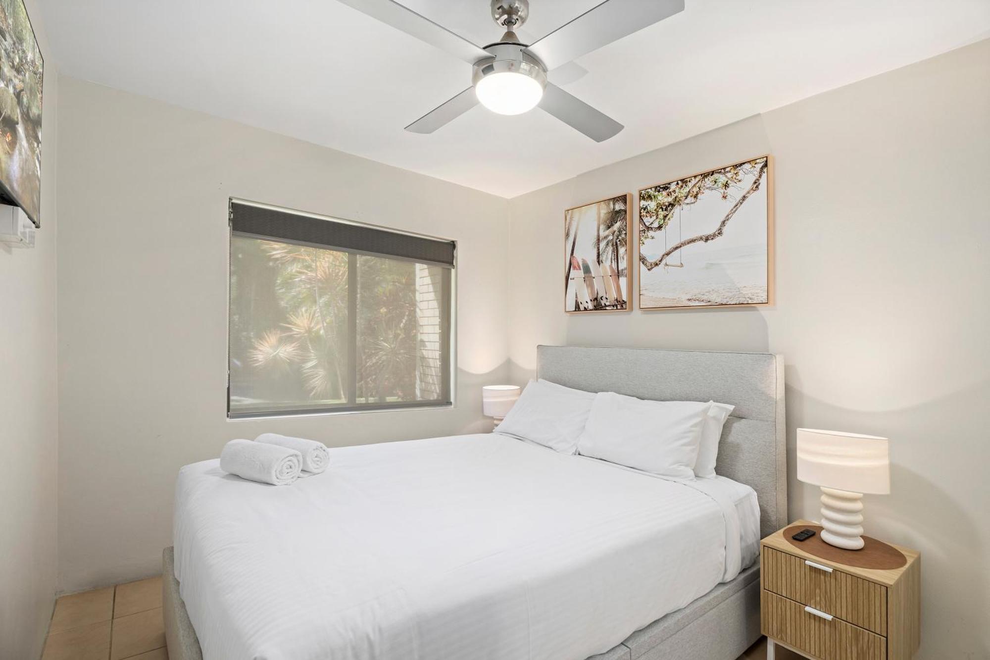 Apartment Ocean Sands 3 - Opposite Main And Short Stroll To Coffee Shops And Restaurants! *